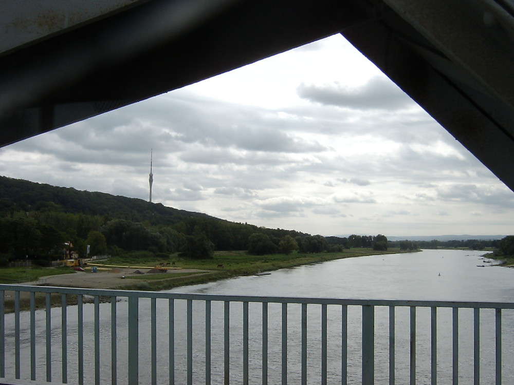 Umgebung Dresden: Panorama mit Elbe Fluss