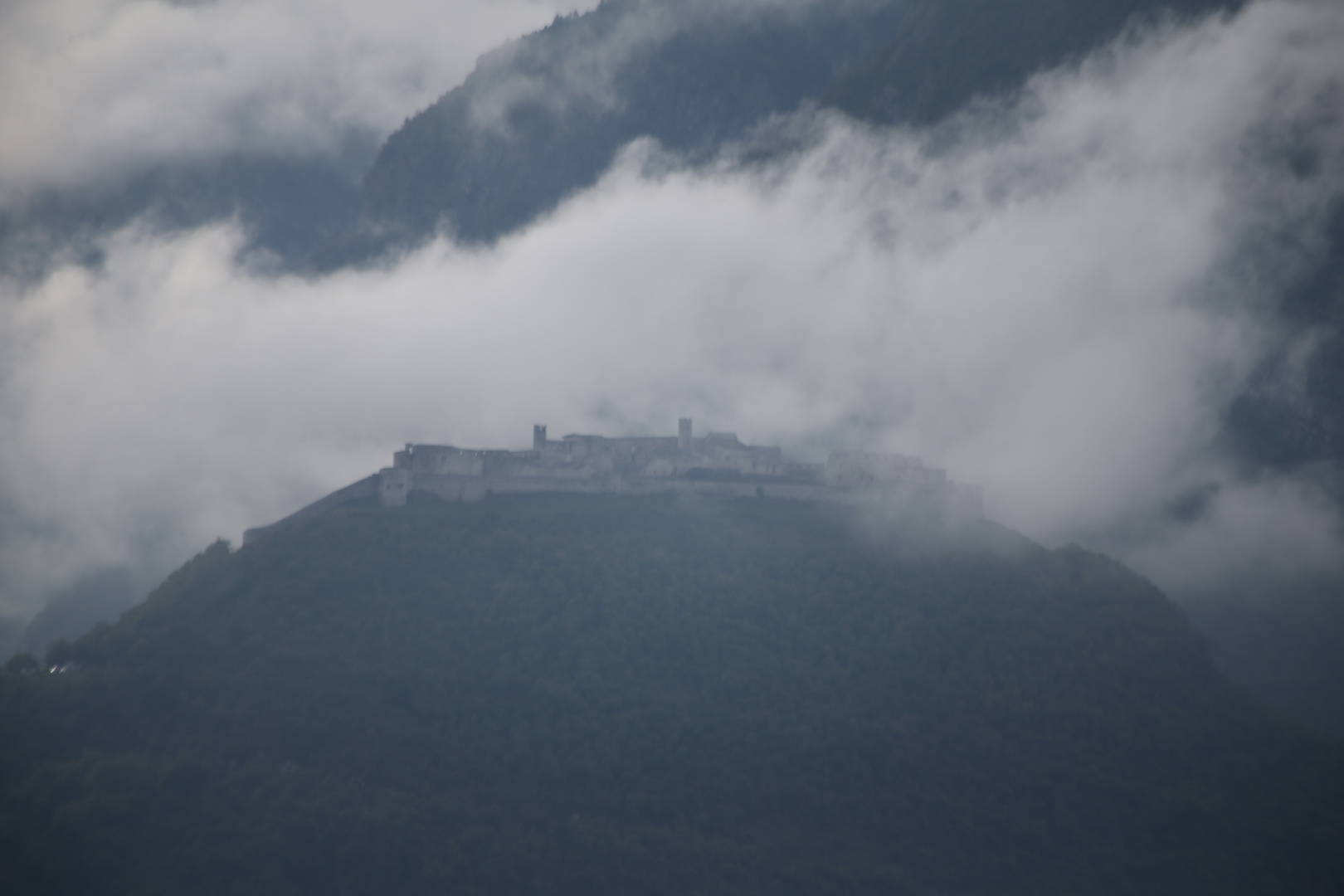 umhüllt in nebel.....