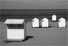 Umkleide-Häuschen am Strand von Zeebrugge (B)