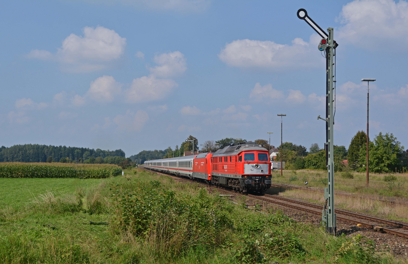 Umleiterverkehr am Inn