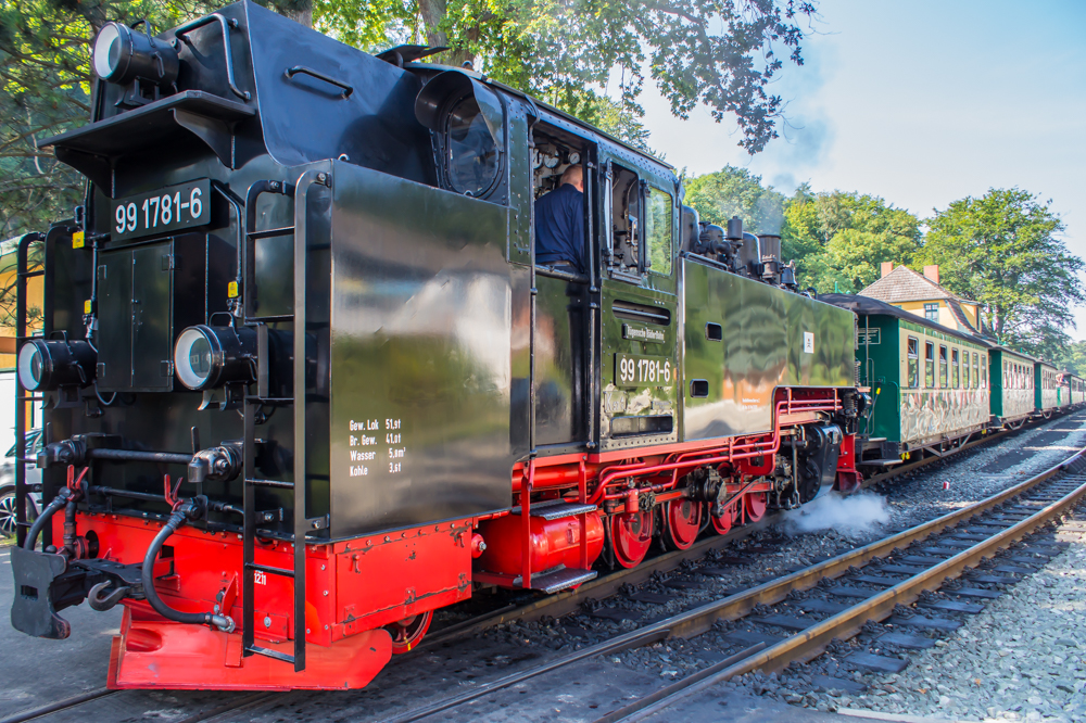 Umsetzen der Lok im Bahnhof Ostseebad Göhren