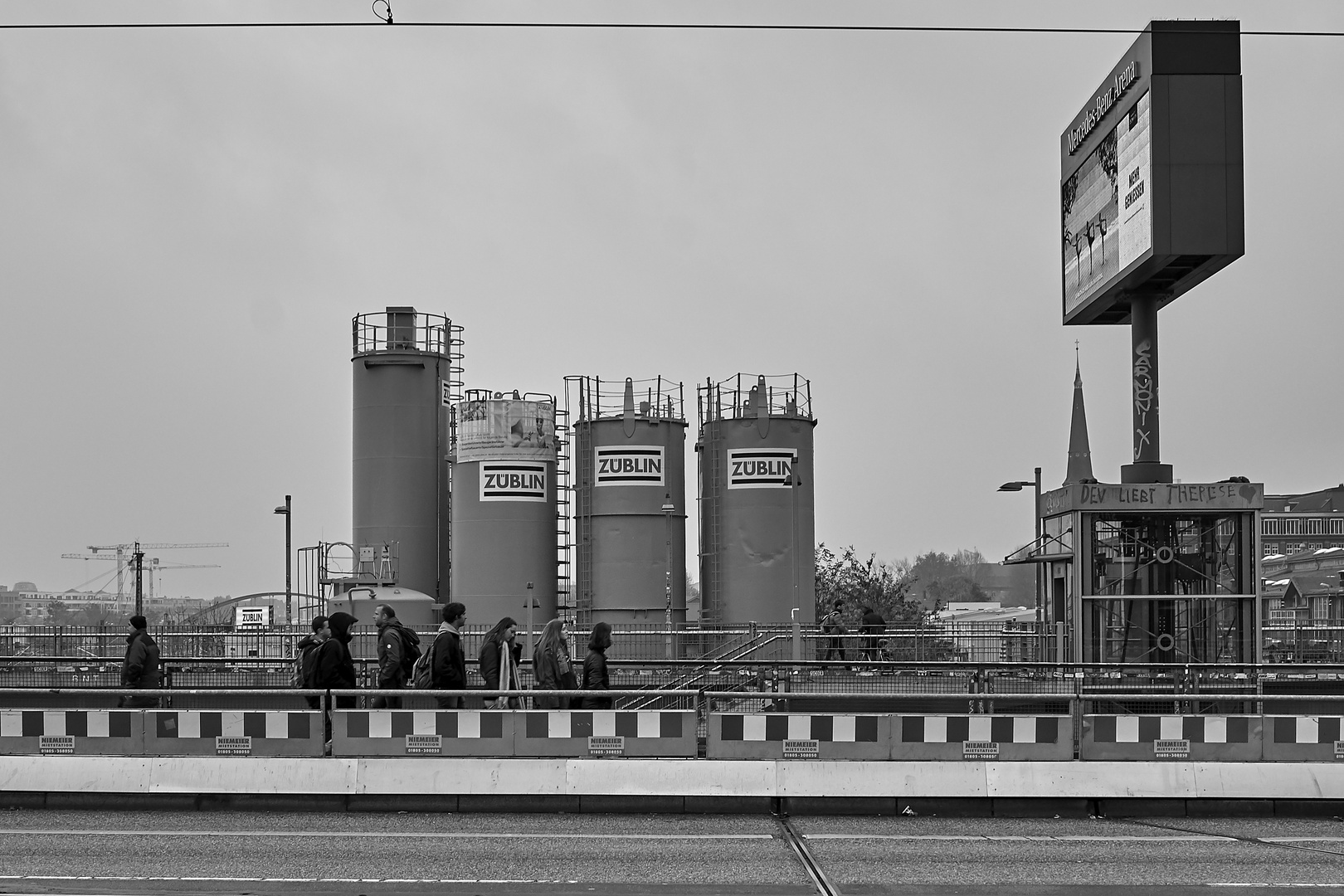 Umsteigen entlang der Baustelle