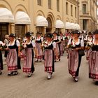 Umzug der Trachtler und der Schützen-Gruppen