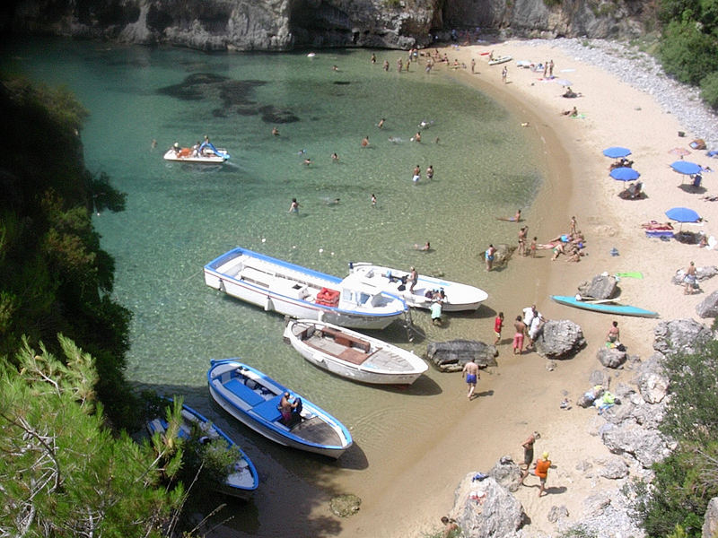 Un angolo di paradiso........anche se un pochino affollato.