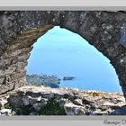 Un arco sul mare !!!