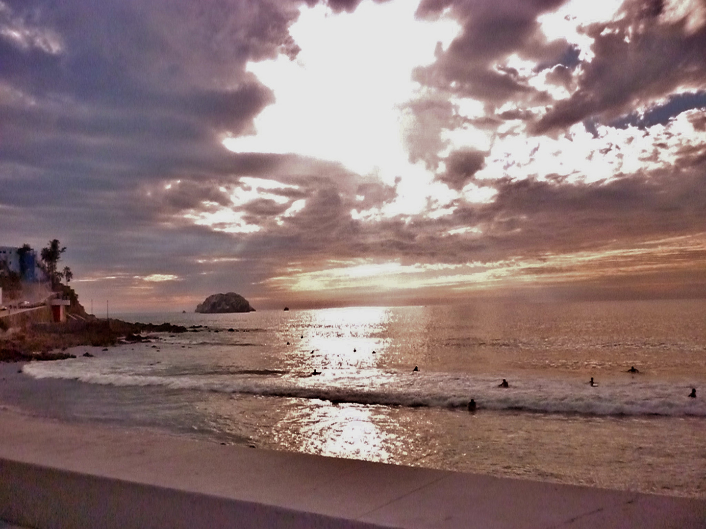 Un atardecer en Olas Altas, Mazatlán, México