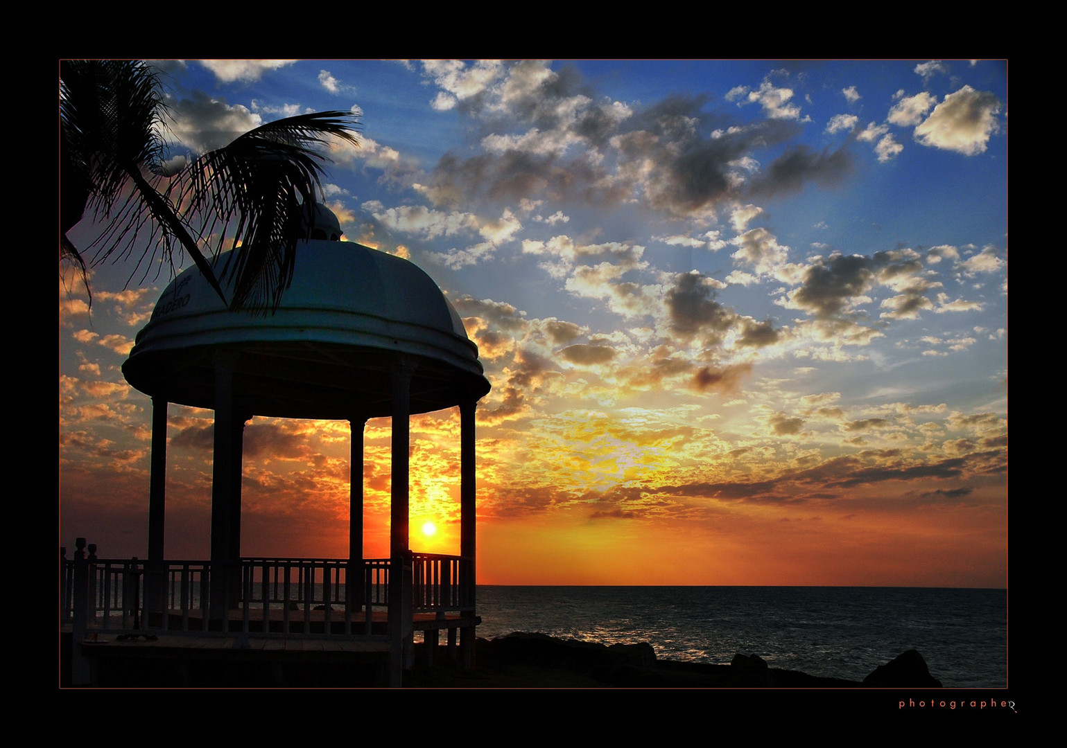 un atardecer romantico