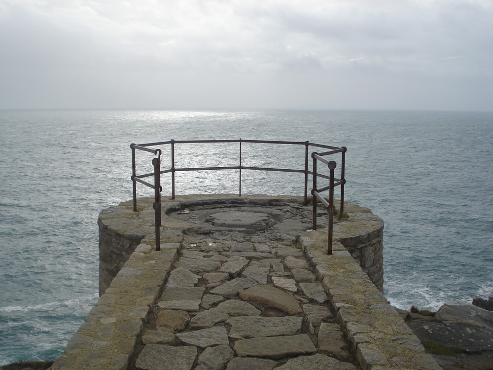 un belvédere coté sud de la pointe du raz