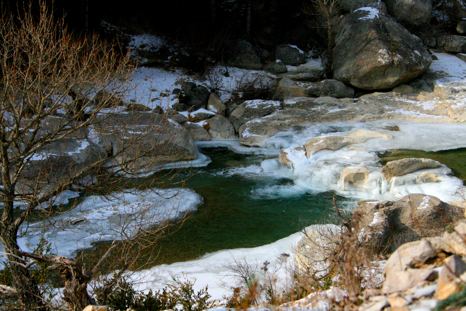 Un bouillon sous la glace.