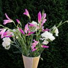 Un bouquet avec les fleurs du jardin
