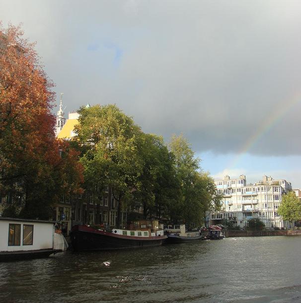 Un canal de Amsterdam