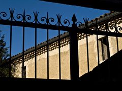 Un coin de ciel bleu  --  Eine Ecke blauen Himmels