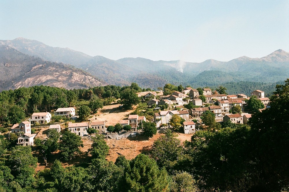 Un combat d’une nuit pour la protection du village de AULLENE