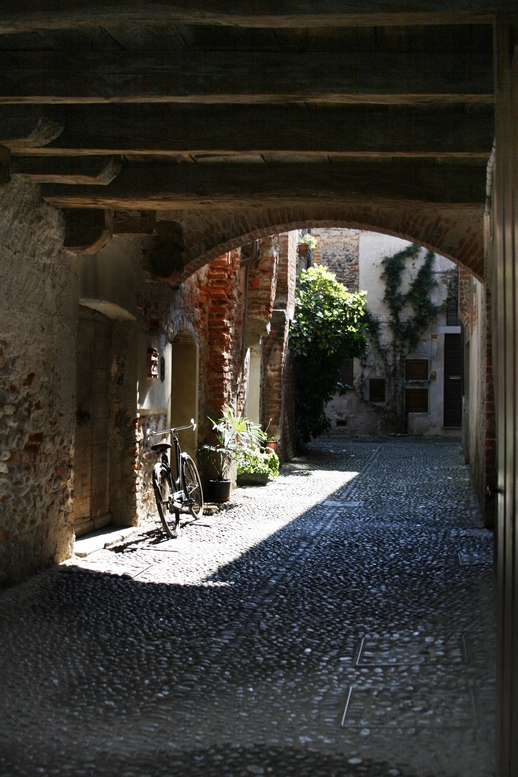 Un cortile del Ricetto