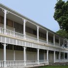 Un côté de la Bibliothèque Bernhein à Nouméa (Bibiothèque de Nouvelle-Calédonie)