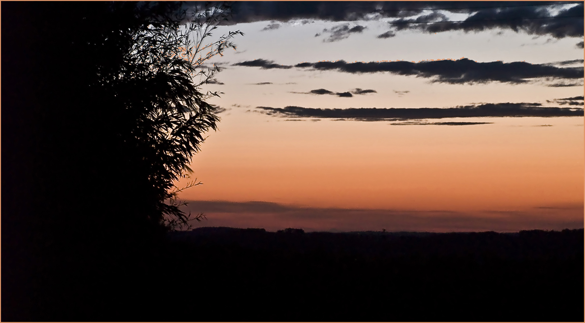 Un coucher de soleil devant chez moi