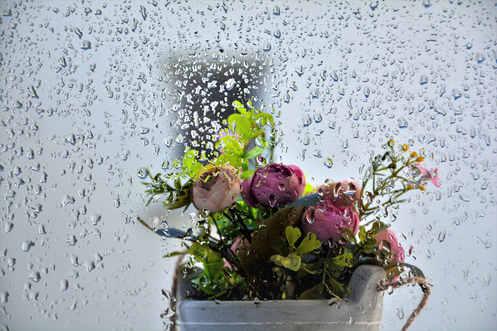 Un départ sous la pluie