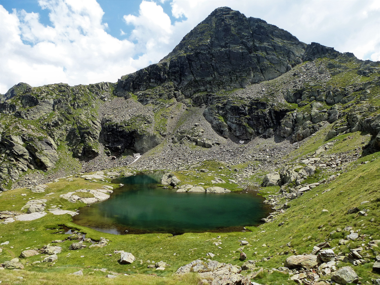 un des lacs de la Gardelle (Ariège)