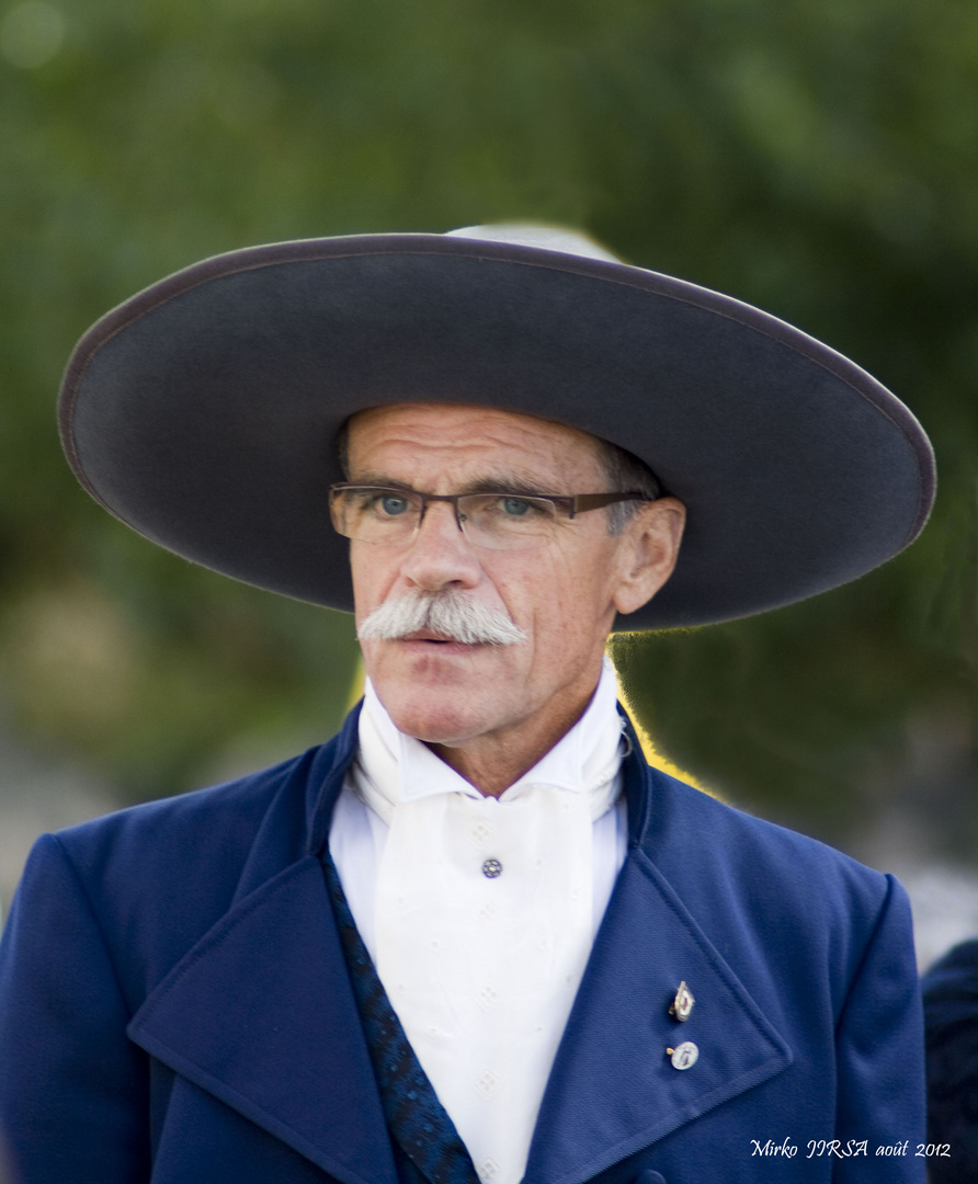 Un des participants du groupe "Les amis du vieux poitou" de Chätellerault