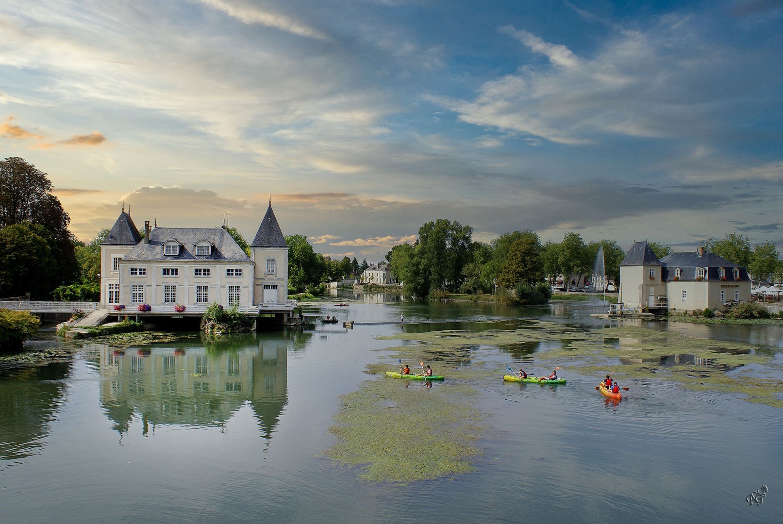 Un dimanche au bord  de l'eau...