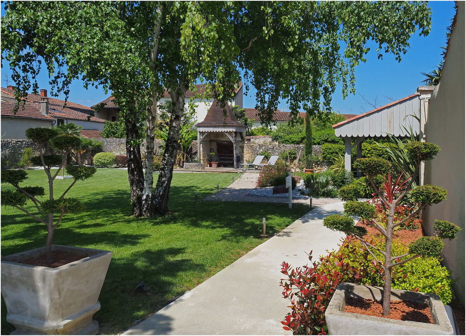 Un jardin d’hôtel à Condom