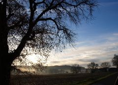 Un lever de soleil en hiver