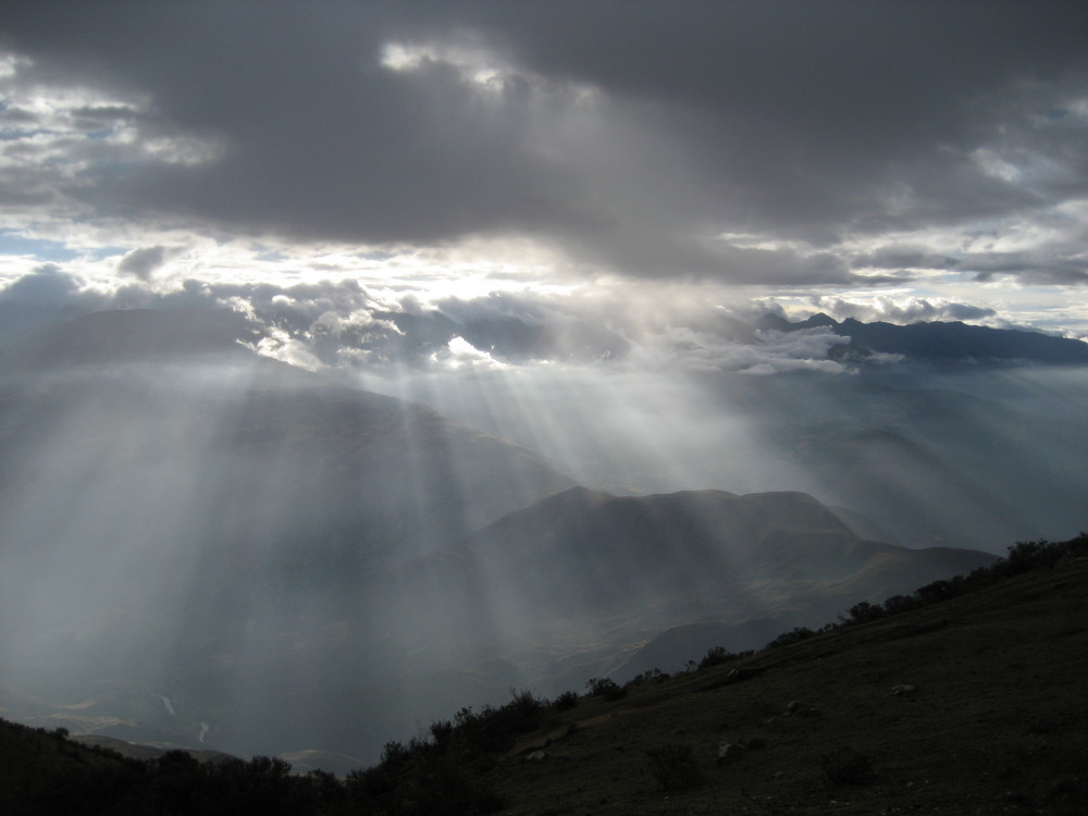 UN LINDO AMANECER