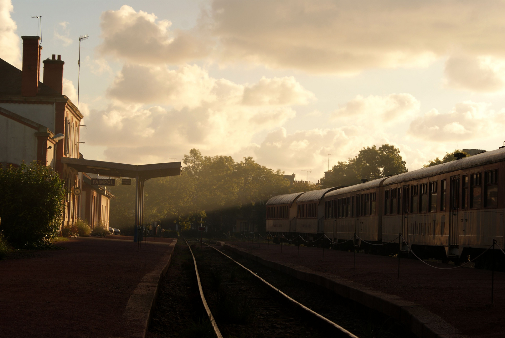 Un matin à la gare