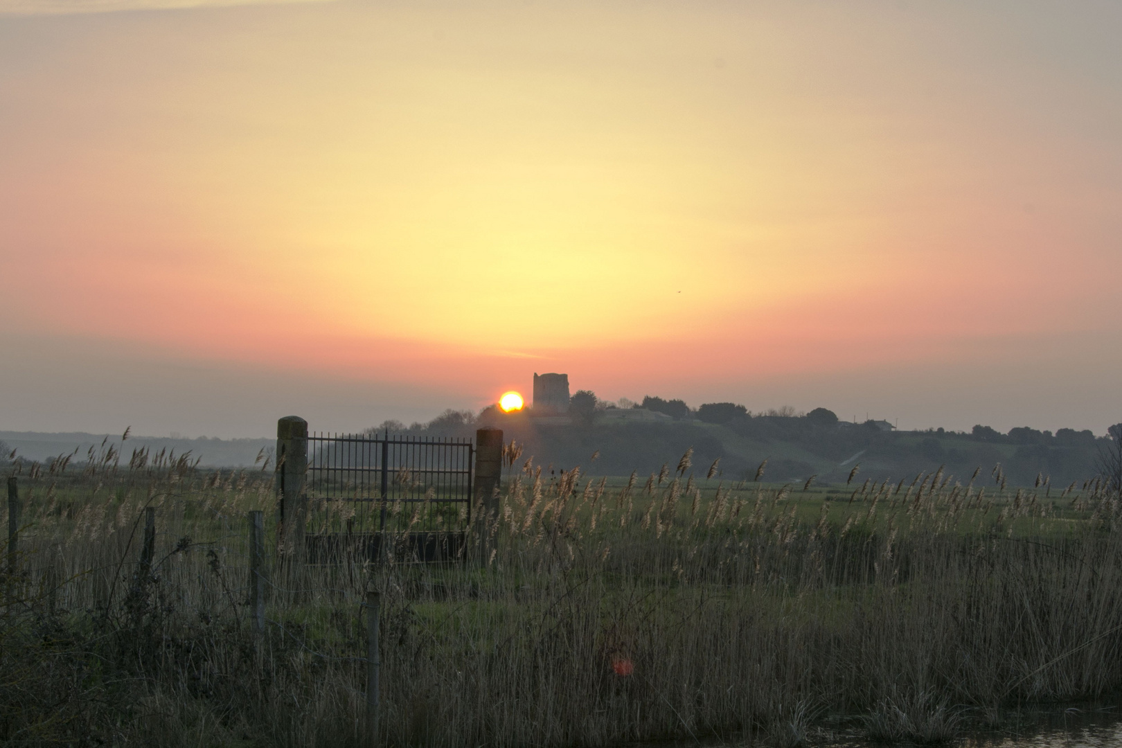 UN MATIN A LA TOUR DE BROUE