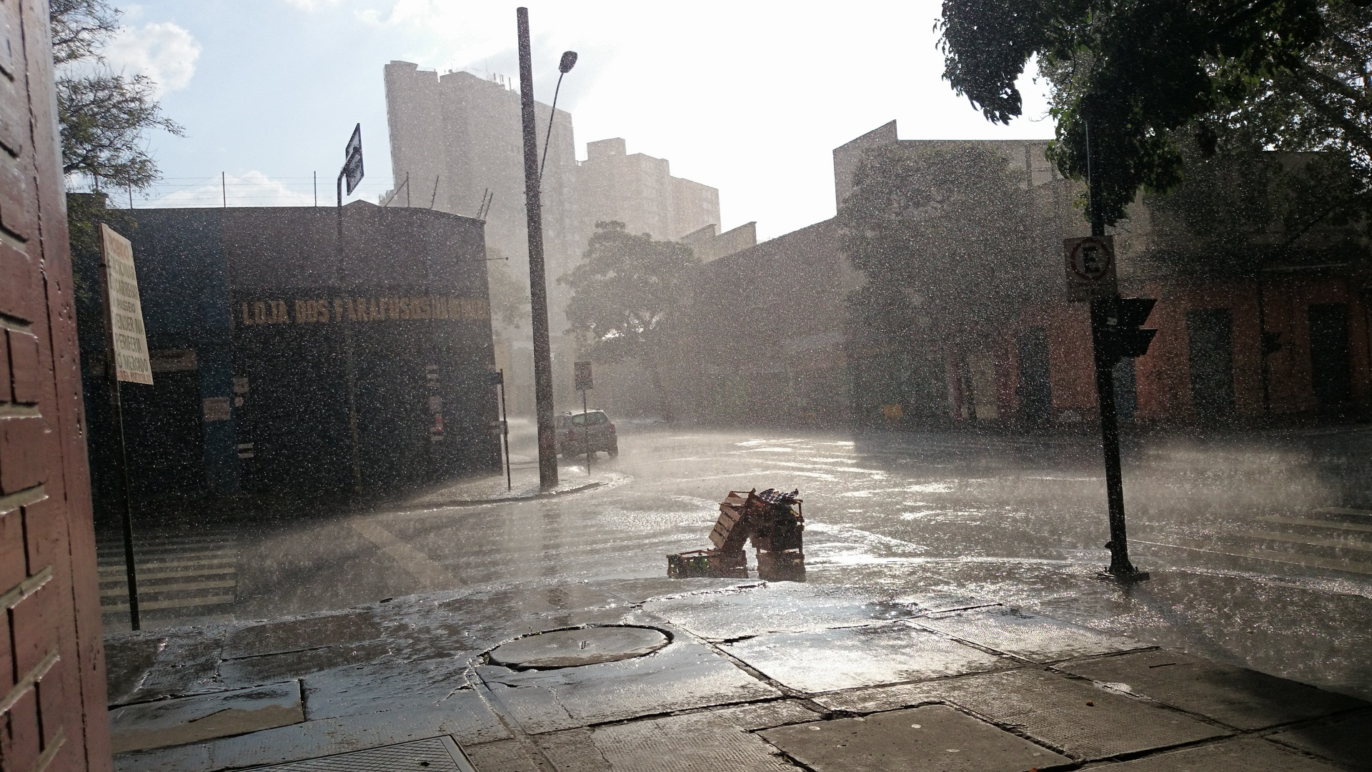 ...Un matin tranquille et pluvieux à Belo Horizonte pendant la Coupe du monde.