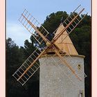 Un moulin en guise de rond-point ?