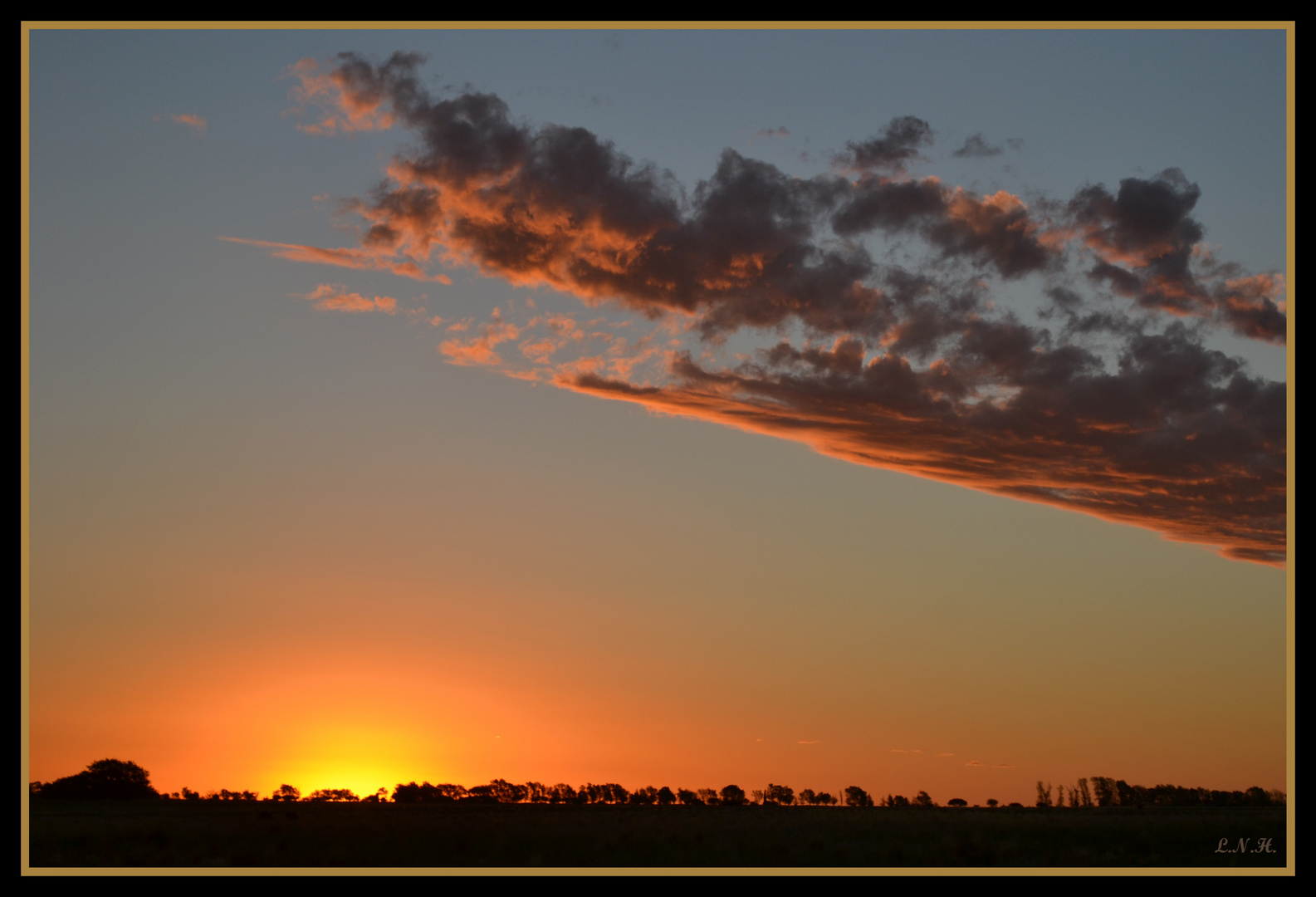 Un nuevo atardecer en el campo