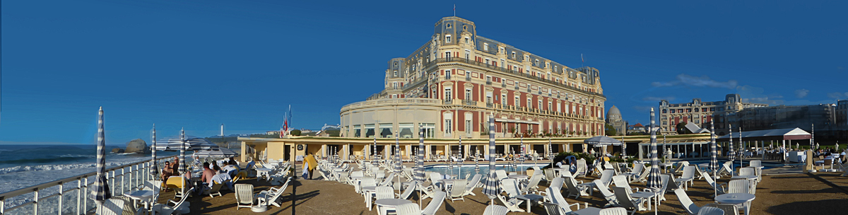 un pano de l'hotel du Palais