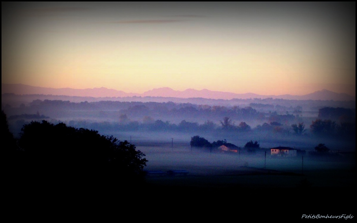 Un petit matin de Décembre...vue sur les Pyrénées...