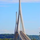 Un petit pas pour l' Homme, un Grand Pont pour la Normandie: