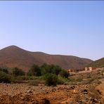 Un petit village de l’intérieur - Ein kleines Dorf im Landesinnere