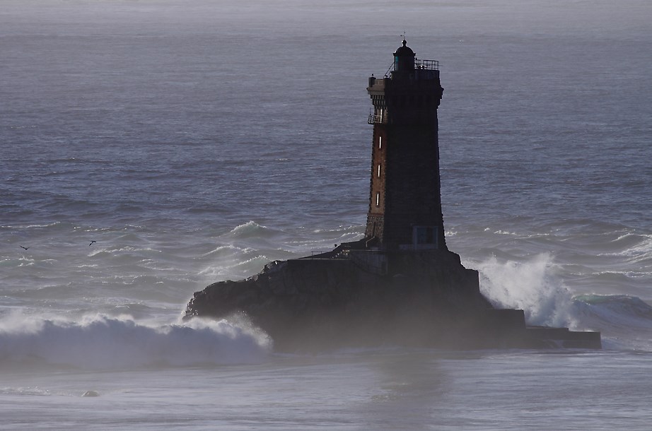 un phare en bretagne !!