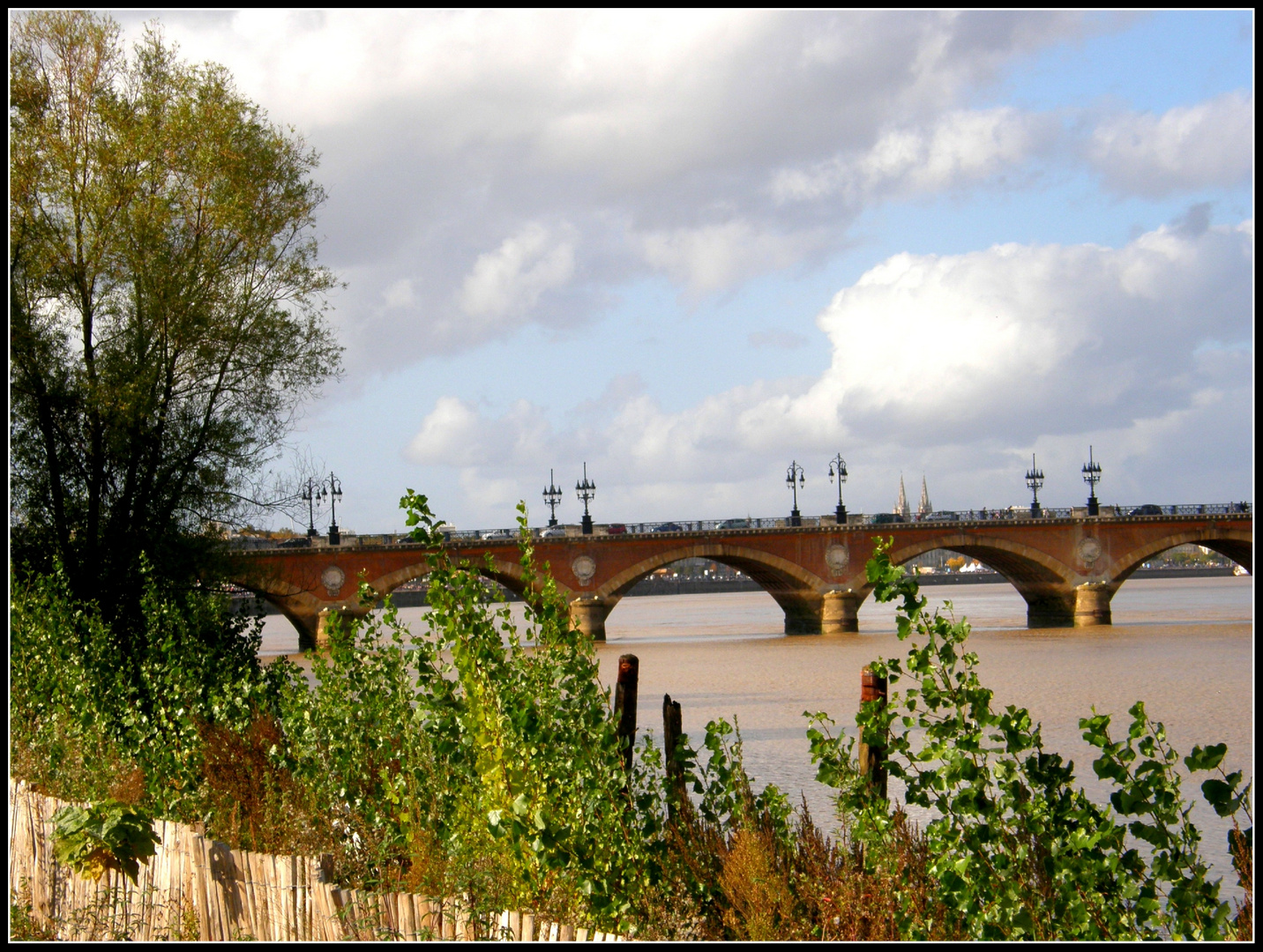 UN PONT A BORDEAUX