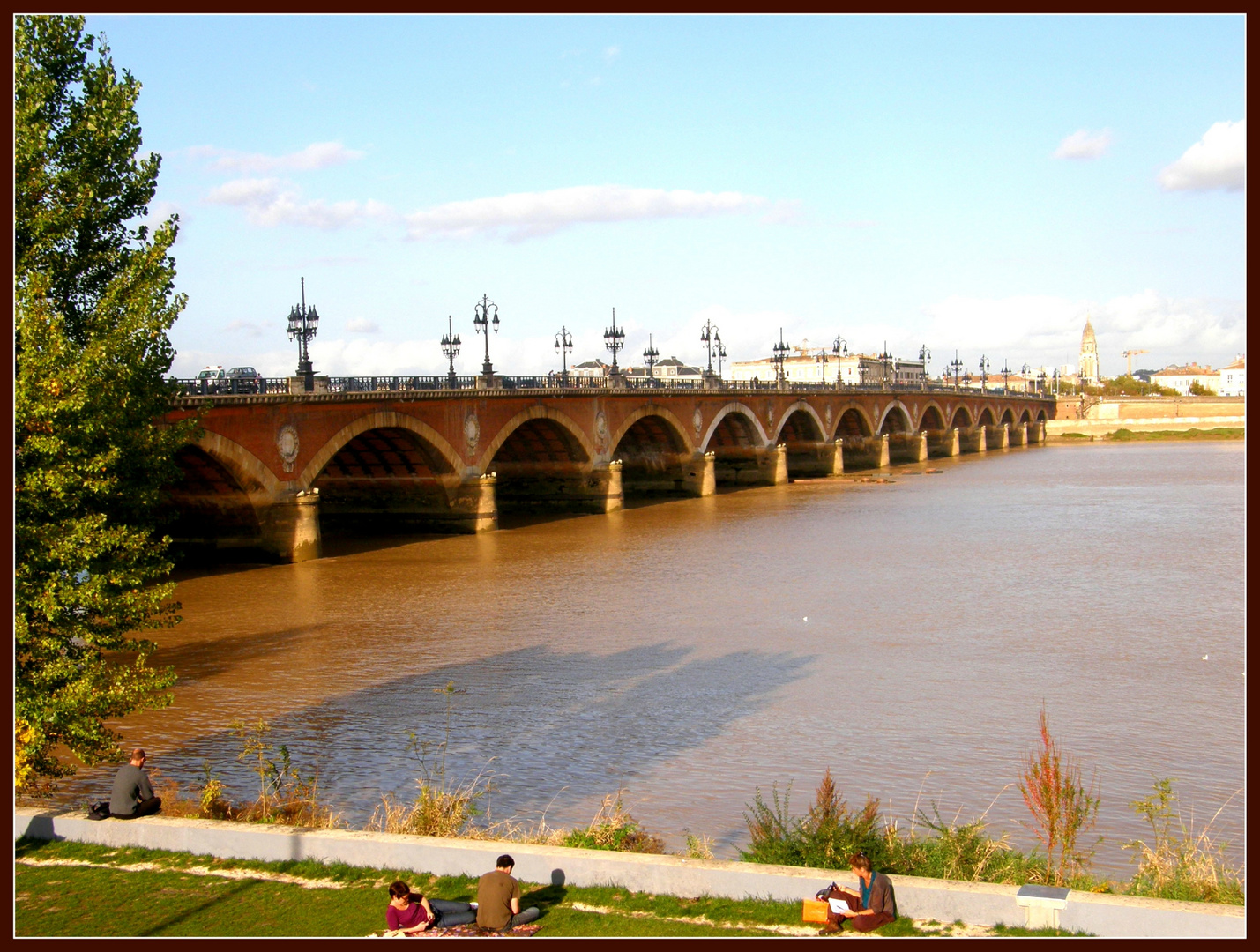 UN PONT BORDELAIS