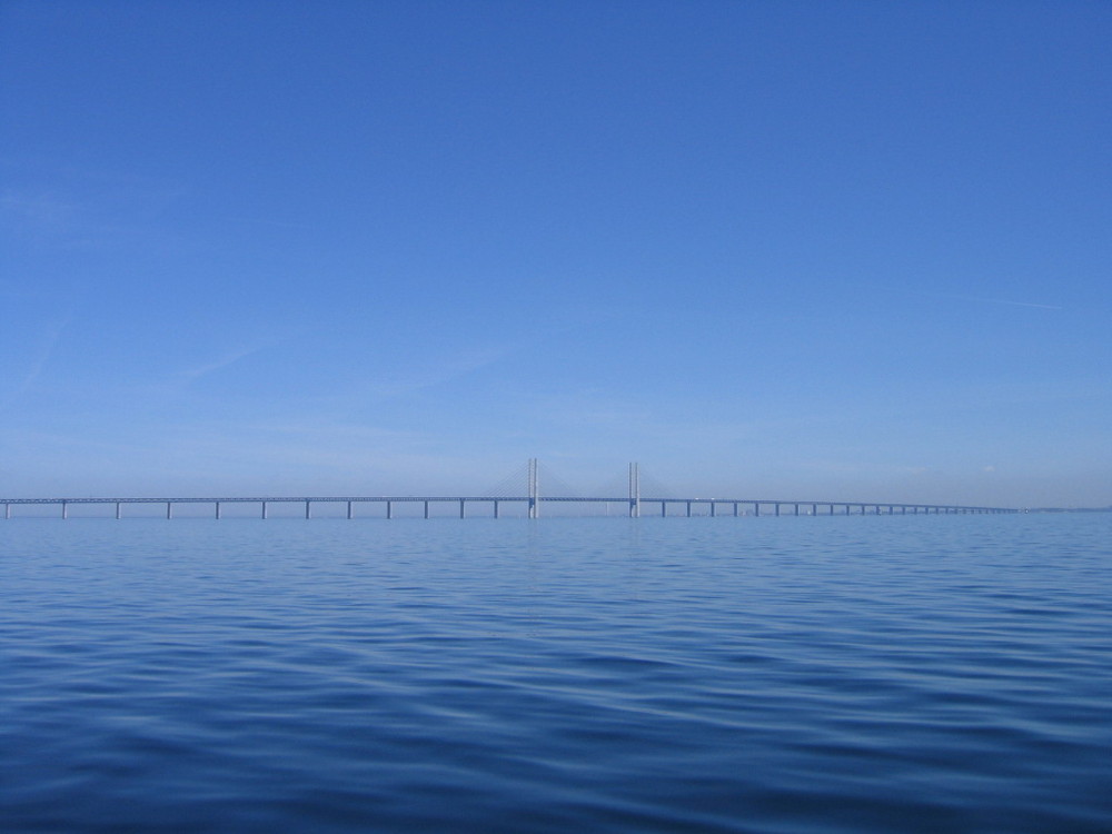 Un pont, deux rives