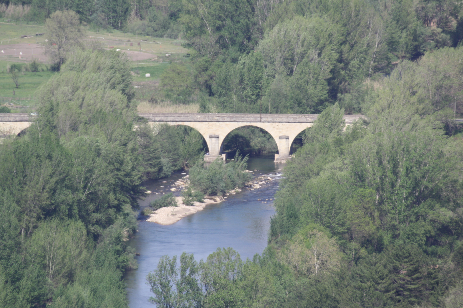 Un pont sur l'orbe