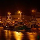 Un port la nuit.