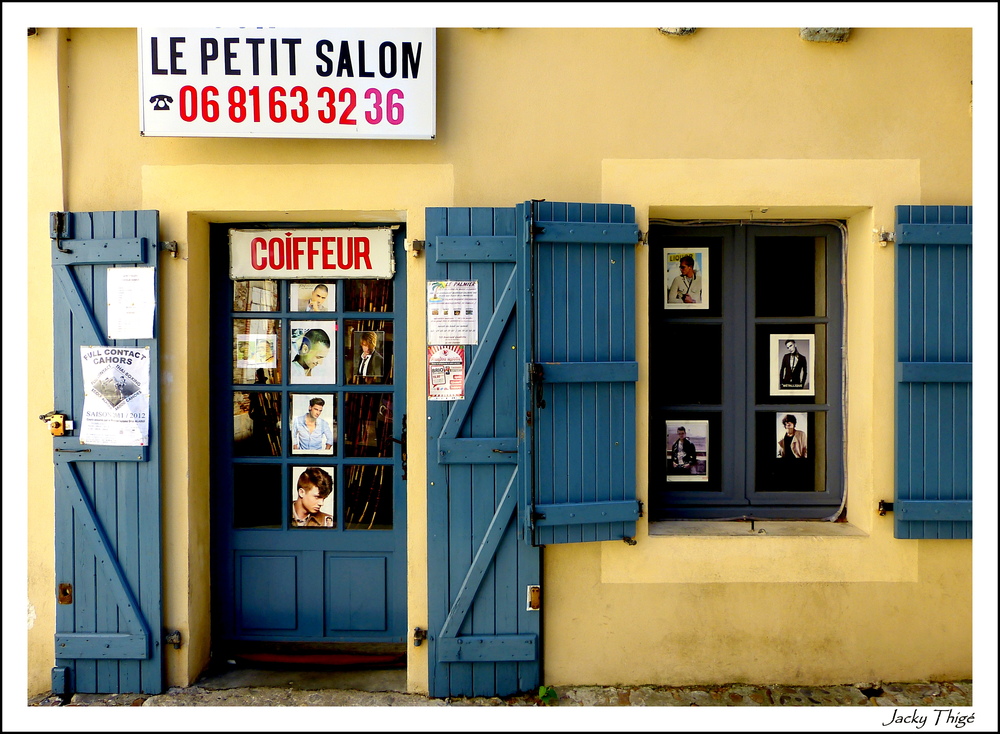 Un salon de coiffure à MILLAU (Aveyron)