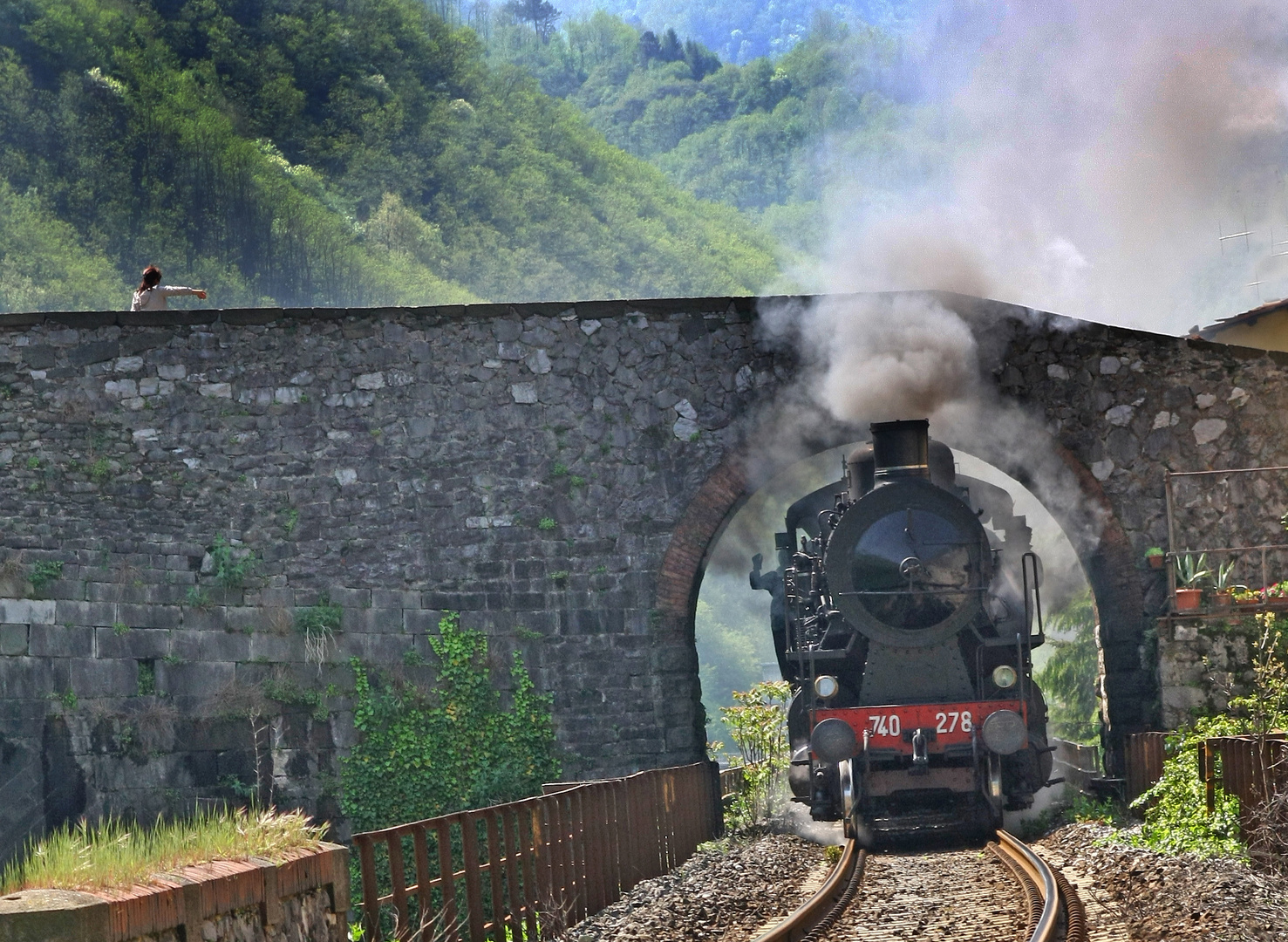 Un saluto dal ponte.