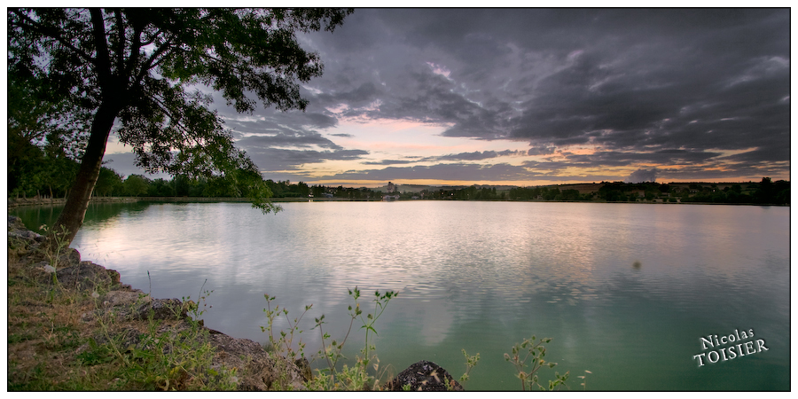 Un soir au bord du lac