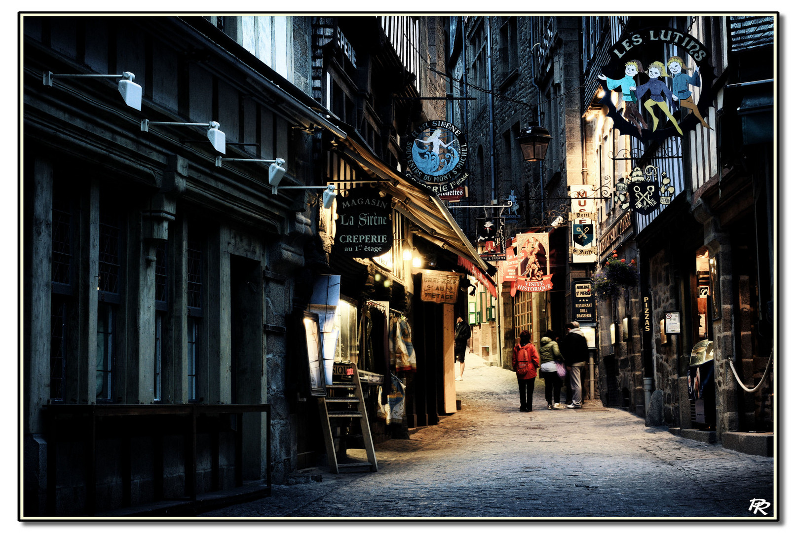 Un soir dans les ruelles du Mont