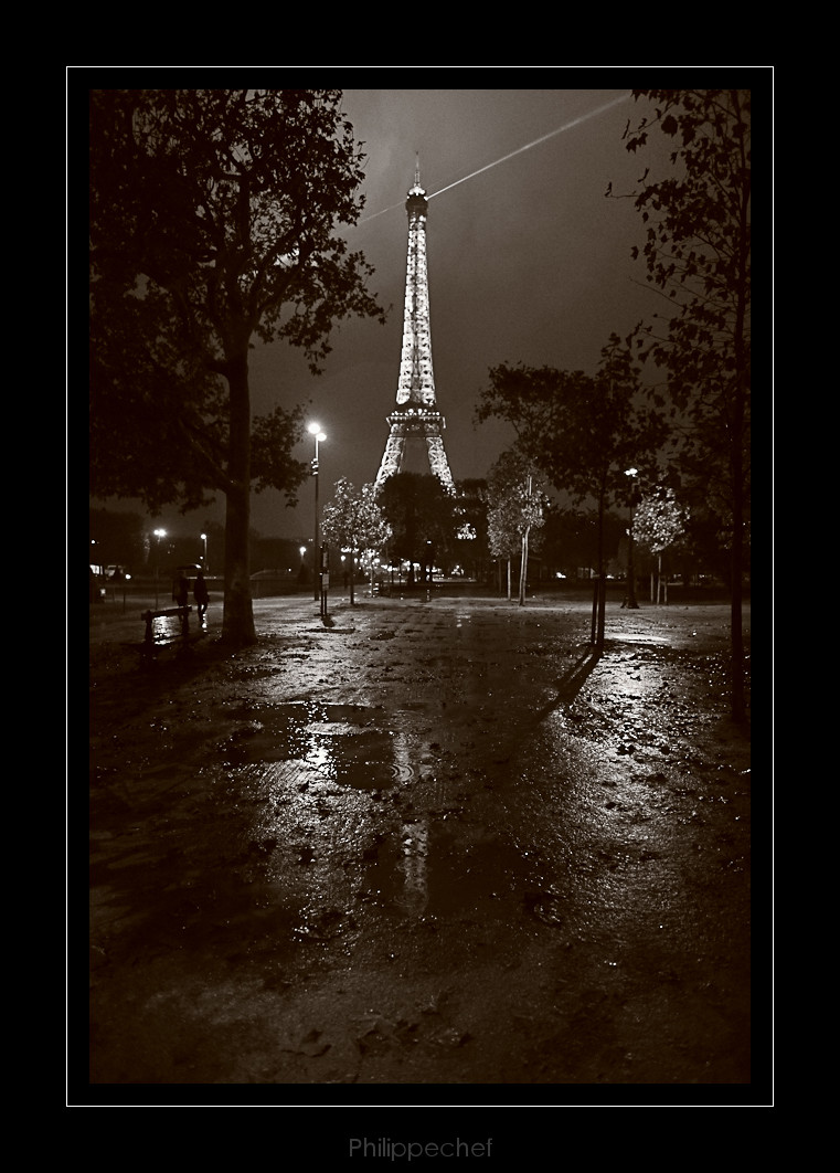 un soir de pluie à Paris