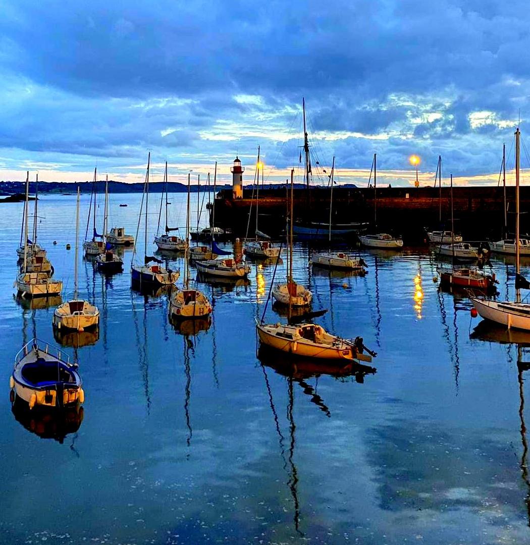 Un soir, Erquy, Bretagne