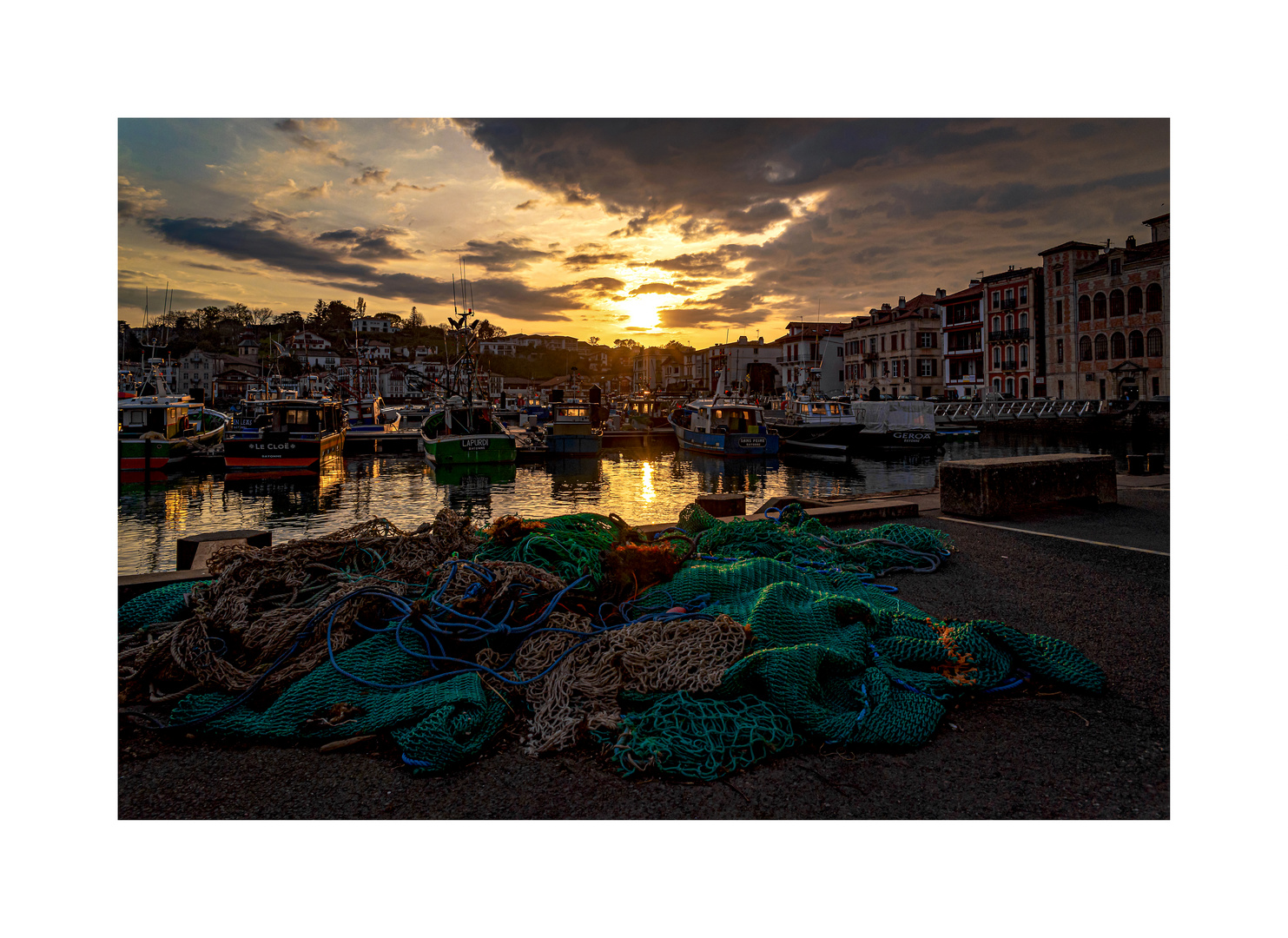 Un soir sur le port