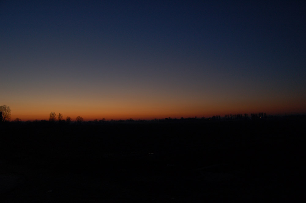 un tramonto in campagna